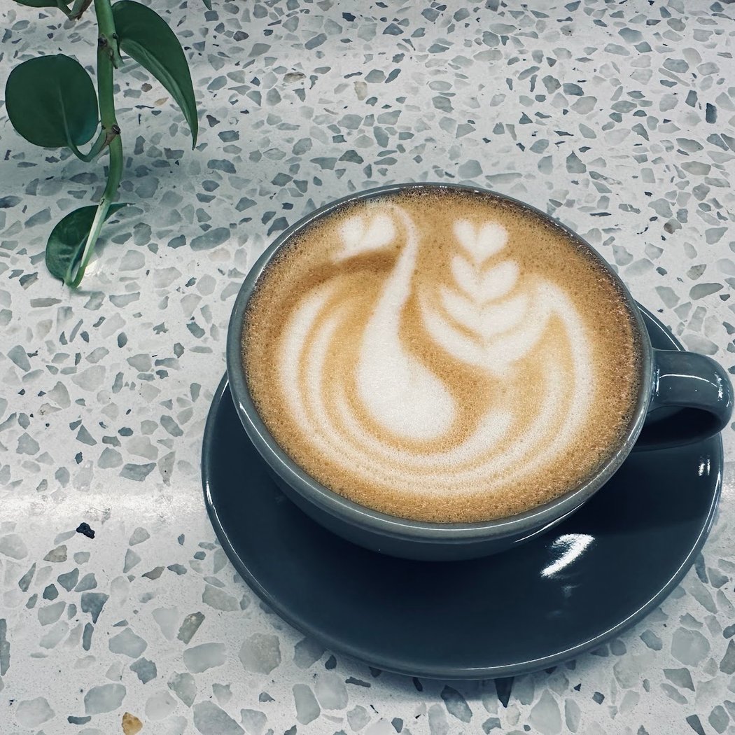 Café Éclair 1
